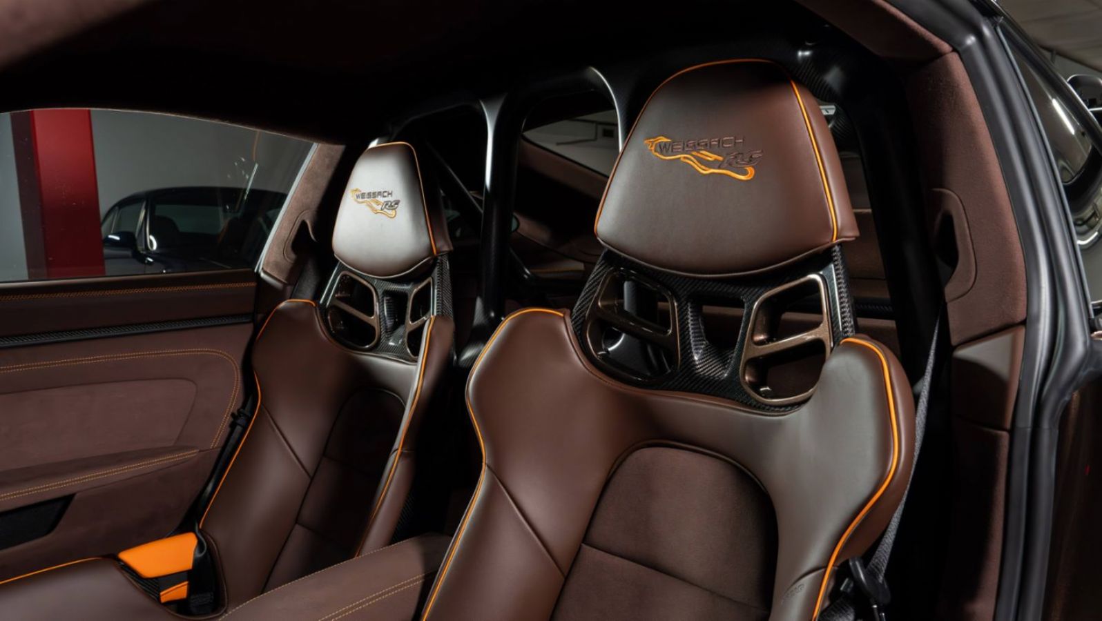 Αυτή η Porsche 911 GT3 RS ξεφεύγει απ' τα συνηθισμένα 